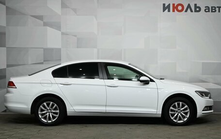 Volkswagen Passat B8 рестайлинг, 2016 год, 1 830 000 рублей, 9 фотография