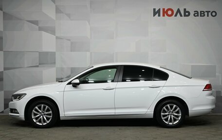 Volkswagen Passat B8 рестайлинг, 2016 год, 1 830 000 рублей, 8 фотография