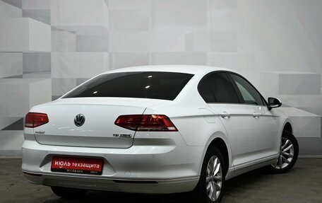 Volkswagen Passat B8 рестайлинг, 2016 год, 1 830 000 рублей, 7 фотография