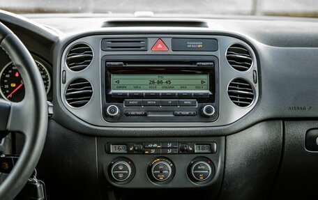 Volkswagen Tiguan I, 2009 год, 998 000 рублей, 18 фотография