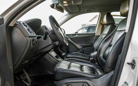 Volkswagen Tiguan I, 2009 год, 998 000 рублей, 24 фотография