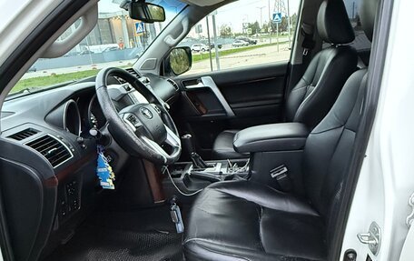 Toyota Land Cruiser Prado 150 рестайлинг 2, 2014 год, 3 150 000 рублей, 12 фотография