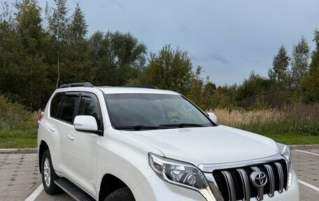 Toyota Land Cruiser Prado 150 рестайлинг 2, 2014 год, 3 150 000 рублей, 2 фотография