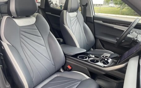 Geely Atlas, 2024 год, 2 890 000 рублей, 14 фотография