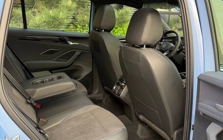 Volkswagen Tiguan, 2025 год, 4 900 000 рублей, 21 фотография