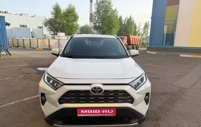 Toyota RAV4, 2019 год, 2 800 000 рублей, 1 фотография