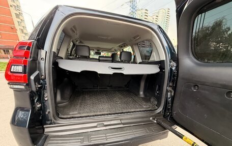 Toyota Land Cruiser Prado 150 рестайлинг 2, 2019 год, 5 100 000 рублей, 13 фотография