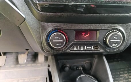 KIA Rio III рестайлинг, 2013 год, 900 000 рублей, 13 фотография