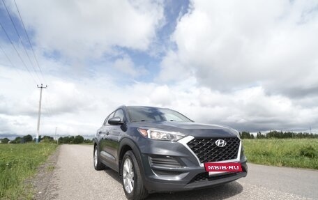 Hyundai Tucson III, 2019 год, 2 330 000 рублей, 2 фотография