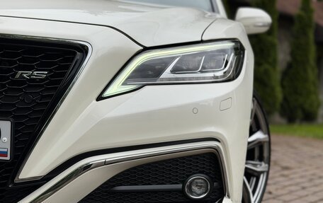Toyota Crown, 2018 год, 3 650 000 рублей, 3 фотография