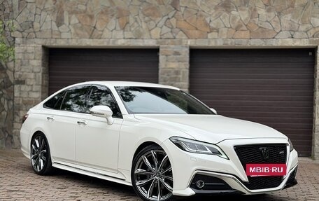 Toyota Crown, 2018 год, 3 650 000 рублей, 8 фотография