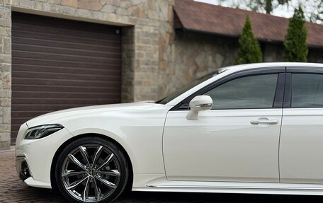 Toyota Crown, 2018 год, 3 650 000 рублей, 18 фотография