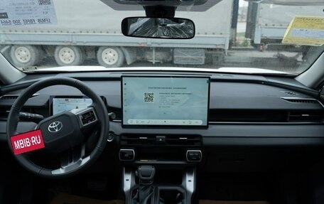 Toyota RAV4, 2026 год, 3 760 000 рублей, 5 фотография