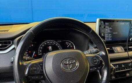 Toyota RAV4, 2019 год, 2 800 000 рублей, 7 фотография