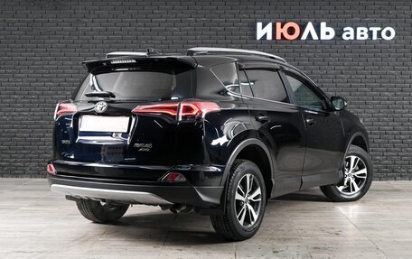 Toyota RAV4, 2018 год, 2 700 000 рублей, 5 фотография