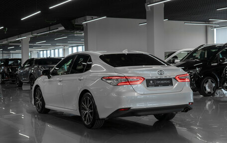 Toyota Camry, 2021 год, 3 500 000 рублей, 4 фотография