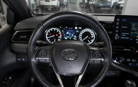 Toyota Camry, 2021 год, 3 500 000 рублей, 10 фотография
