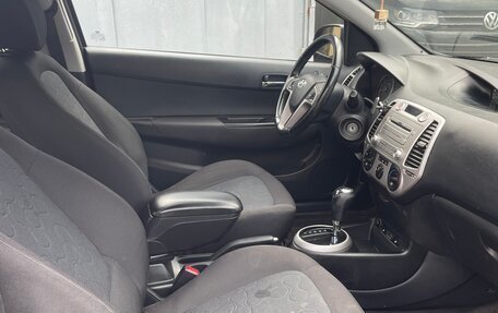 Hyundai i20 IB рестайлинг, 2010 год, 640 000 рублей, 8 фотография