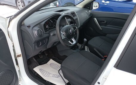 Renault Logan II, 2019 год, 652 000 рублей, 8 фотография