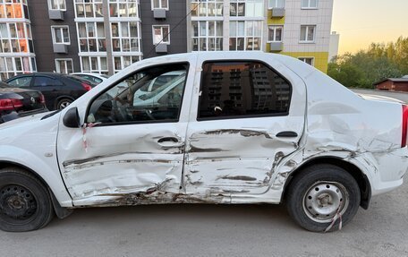 Renault Logan I, 2011 год, 160 000 рублей, 2 фотография