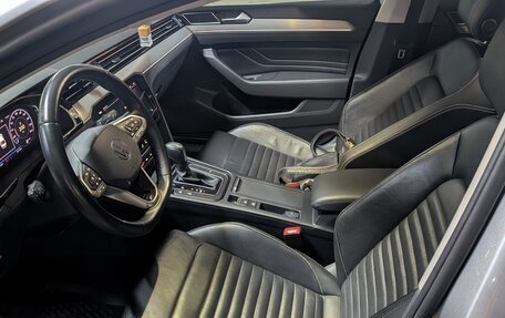 Volkswagen Passat B8 рестайлинг, 2020 год, 3 450 000 рублей, 15 фотография