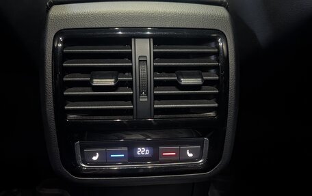 Volkswagen Passat B8 рестайлинг, 2020 год, 3 450 000 рублей, 17 фотография