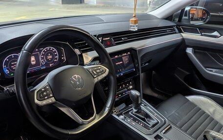Volkswagen Passat B8 рестайлинг, 2020 год, 3 450 000 рублей, 14 фотография