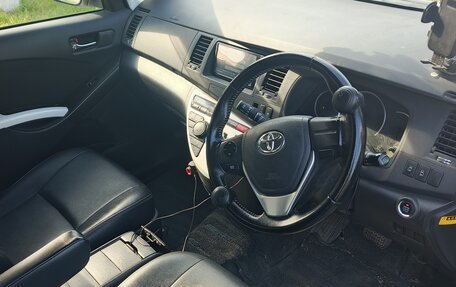 Toyota ISis I, 2014 год, 1 450 000 рублей, 5 фотография