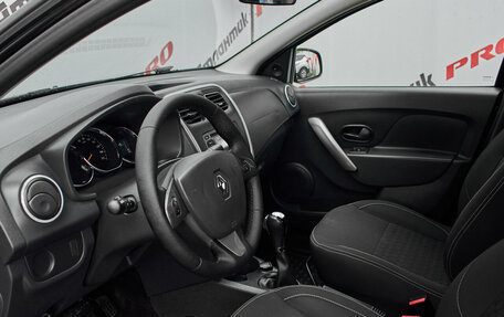 Renault Logan II, 2018 год, 770 000 рублей, 11 фотография