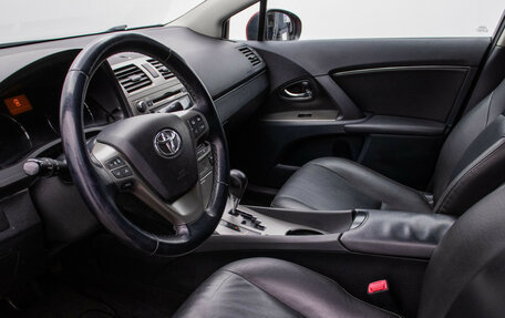 Toyota Avensis III рестайлинг, 2011 год, 1 280 000 рублей, 11 фотография