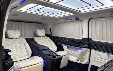 Mercedes-Benz V-Класс, 2024 год, 35 500 000 рублей, 4 фотография