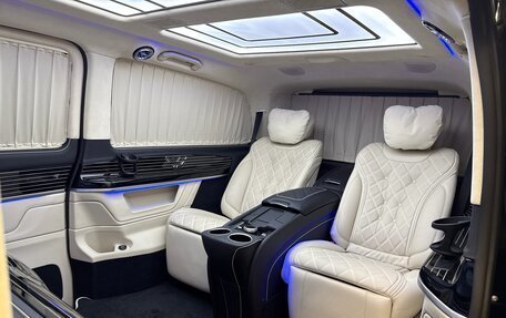 Mercedes-Benz V-Класс, 2024 год, 35 500 000 рублей, 2 фотография