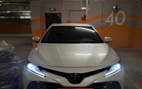 Toyota Camry, 2021 год, 2 990 000 рублей, 1 фотография