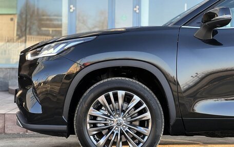 Toyota Highlander, 2026 год, 6 190 000 рублей, 32 фотография