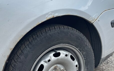 Volkswagen Polo IV рестайлинг, 2002 год, 250 000 рублей, 11 фотография