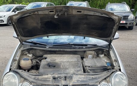 Volkswagen Polo IV рестайлинг, 2002 год, 250 000 рублей, 9 фотография