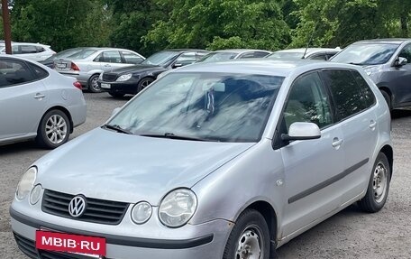 Volkswagen Polo IV рестайлинг, 2002 год, 250 000 рублей, 3 фотография