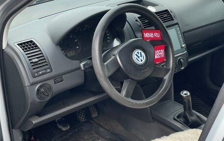 Volkswagen Polo IV рестайлинг, 2002 год, 250 000 рублей, 5 фотография