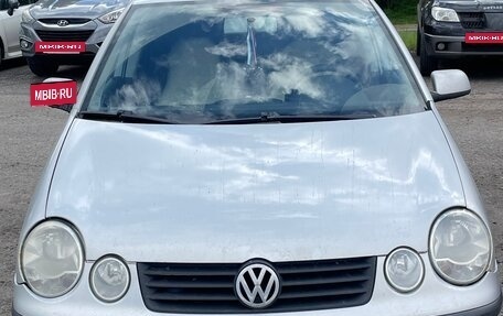 Volkswagen Polo IV рестайлинг, 2002 год, 250 000 рублей, 2 фотография