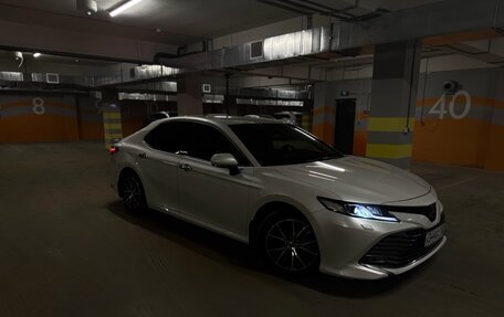 Toyota Camry, 2021 год, 2 990 000 рублей, 2 фотография