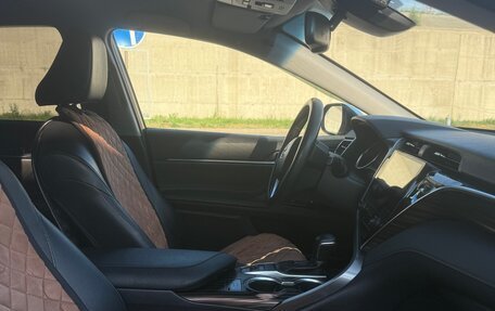 Toyota Camry, 2021 год, 2 990 000 рублей, 14 фотография