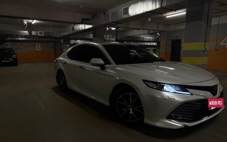Toyota Camry, 2021 год, 2 990 000 рублей, 3 фотография