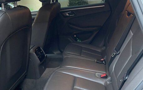 Porsche Macan I рестайлинг, 2017 год, 3 400 000 рублей, 7 фотография