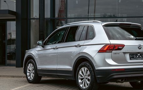 Volkswagen Tiguan II, 2019 год, 2 235 000 рублей, 9 фотография