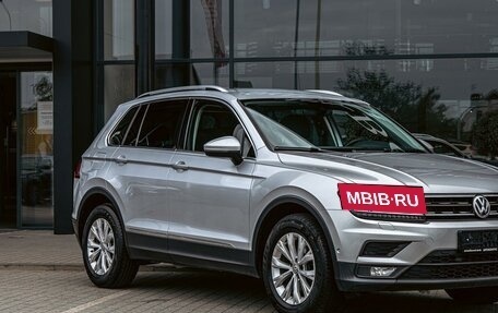 Volkswagen Tiguan II, 2019 год, 2 235 000 рублей, 7 фотография
