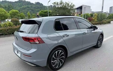 Volkswagen Golf VIII, 2023 год, 1 980 000 рублей, 4 фотография