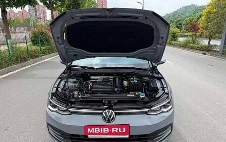 Volkswagen Golf VIII, 2023 год, 1 980 000 рублей, 11 фотография