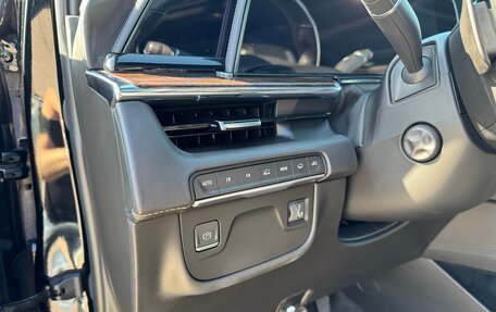 Cadillac Escalade V, 2023 год, 10 000 000 рублей, 15 фотография