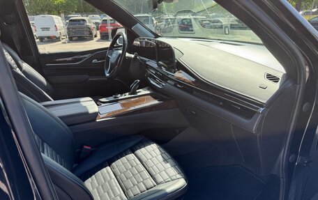 Cadillac Escalade V, 2023 год, 10 000 000 рублей, 18 фотография