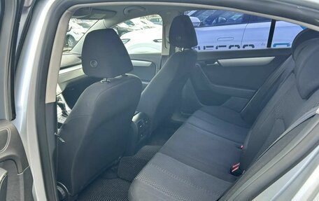Volkswagen Passat B7, 2011 год, 695 000 рублей, 14 фотография